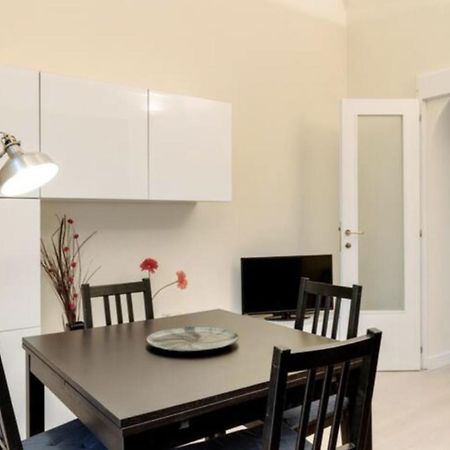 Sunny Flat In Elegant Building Close To Colosseum Rom Exterior foto