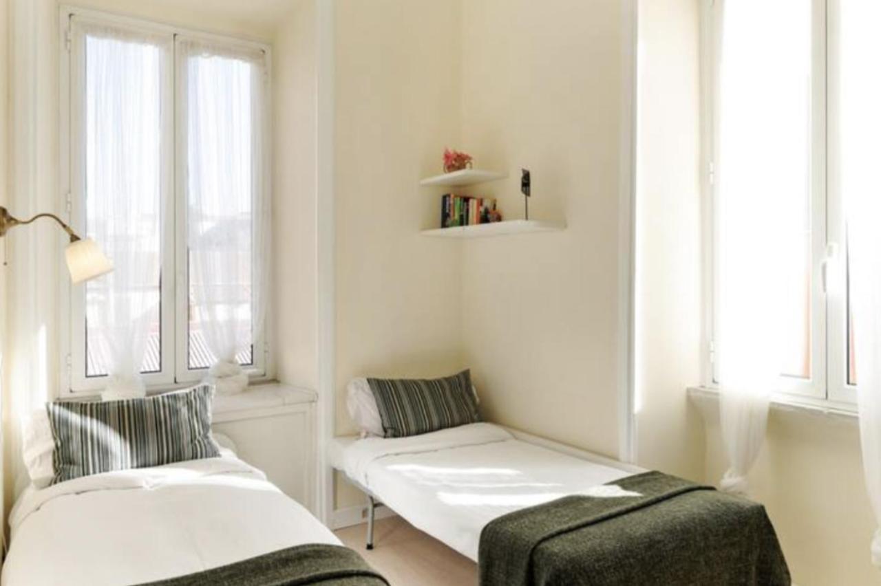 Sunny Flat In Elegant Building Close To Colosseum Rom Exterior foto