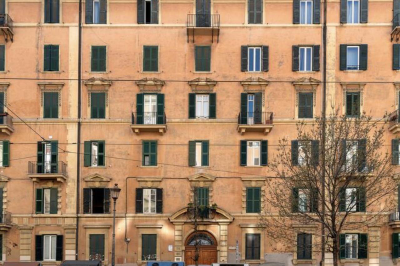 Sunny Flat In Elegant Building Close To Colosseum Rom Exterior foto