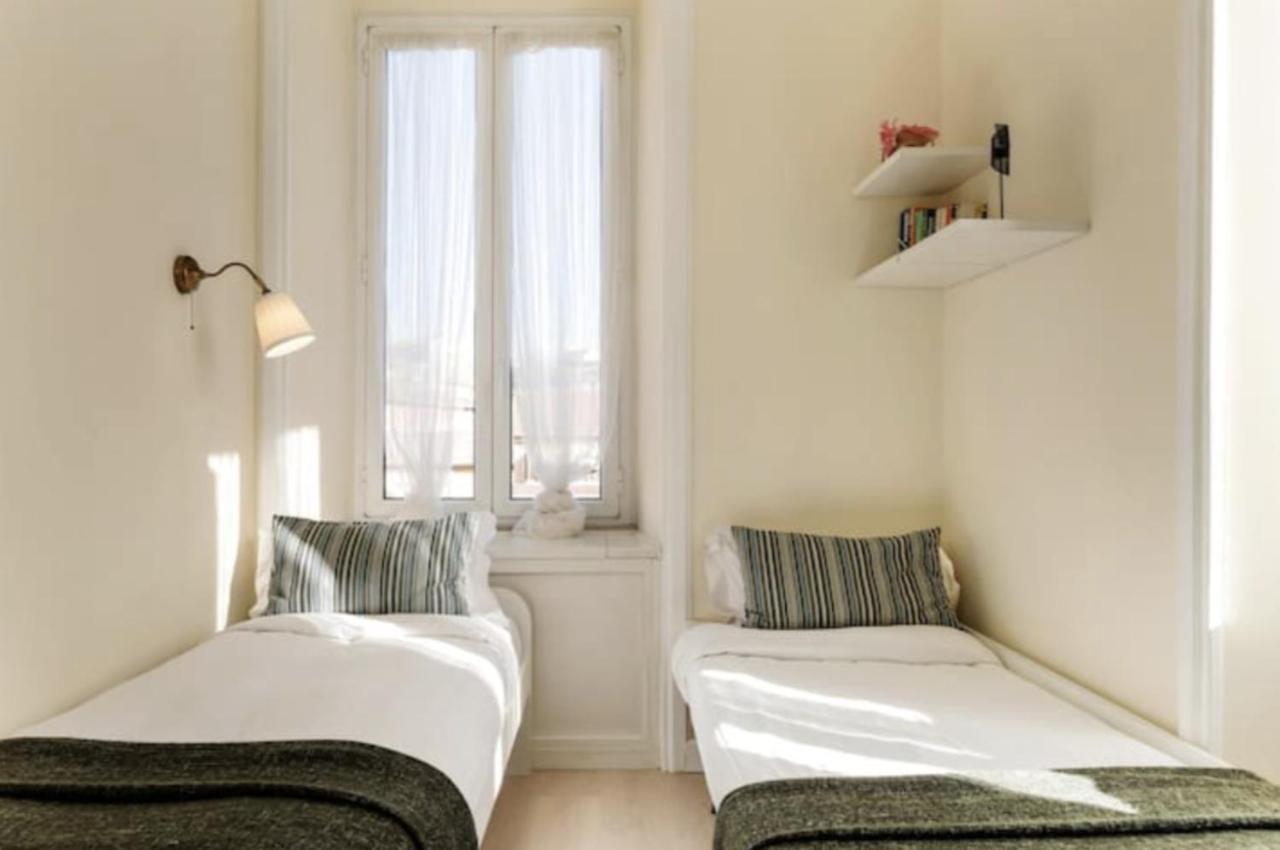 Sunny Flat In Elegant Building Close To Colosseum Rom Exterior foto