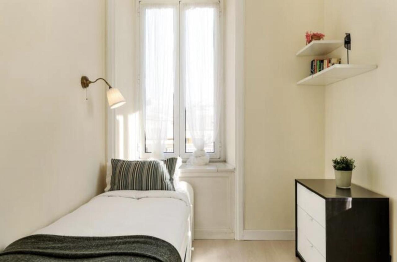 Sunny Flat In Elegant Building Close To Colosseum Rom Exterior foto